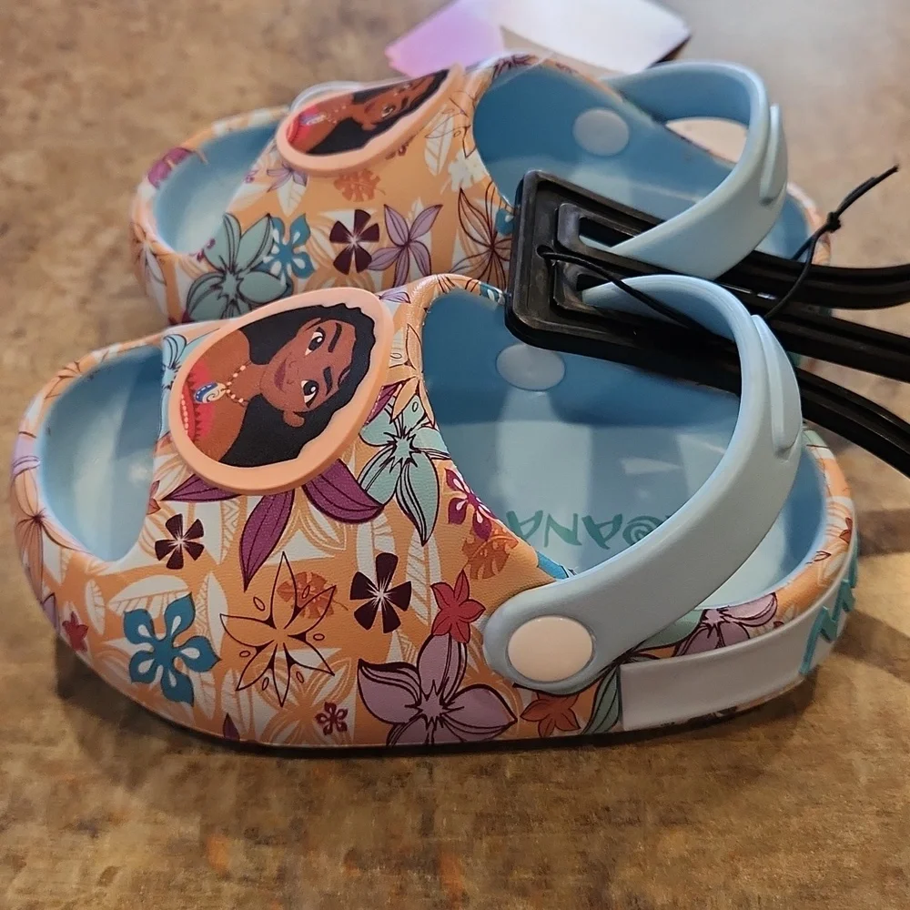 Moana Clog Sandal